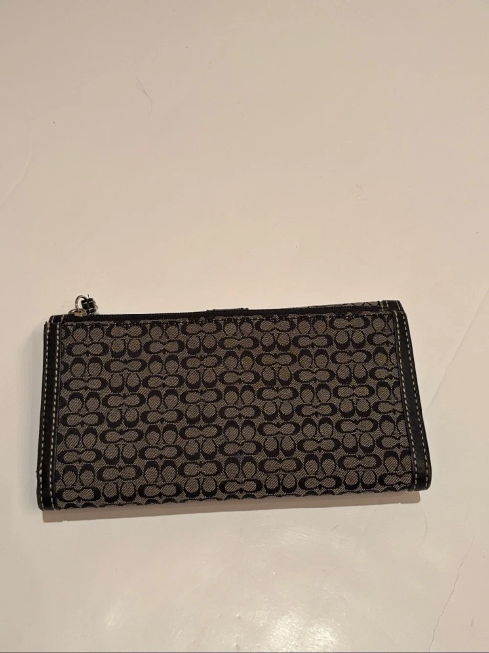 Coach wallet signature